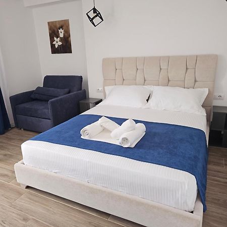 Ardit Seaside Rooms Sarandë Esterno foto