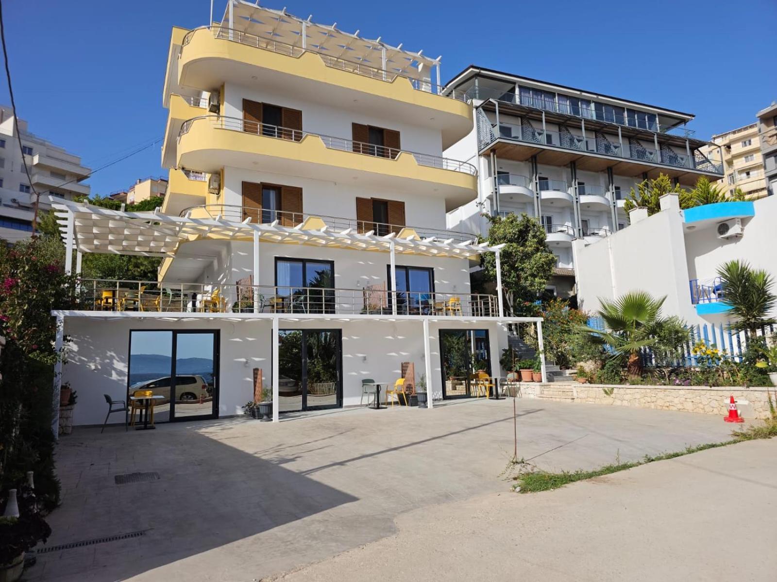 Ardit Seaside Rooms Sarandë Esterno foto
