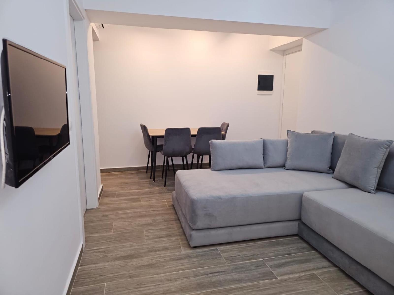 Ardit Seaside Rooms Sarandë Esterno foto