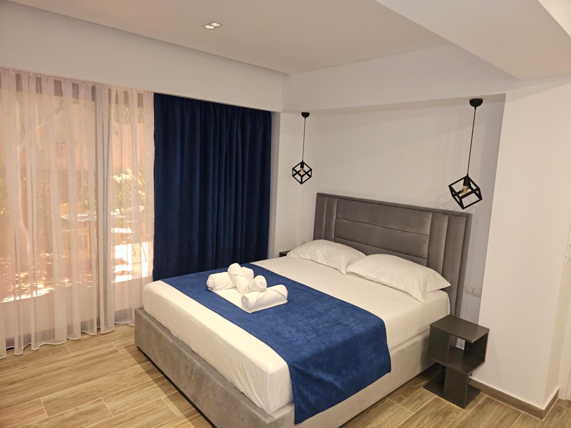Ardit Seaside Rooms Sarandë Esterno foto