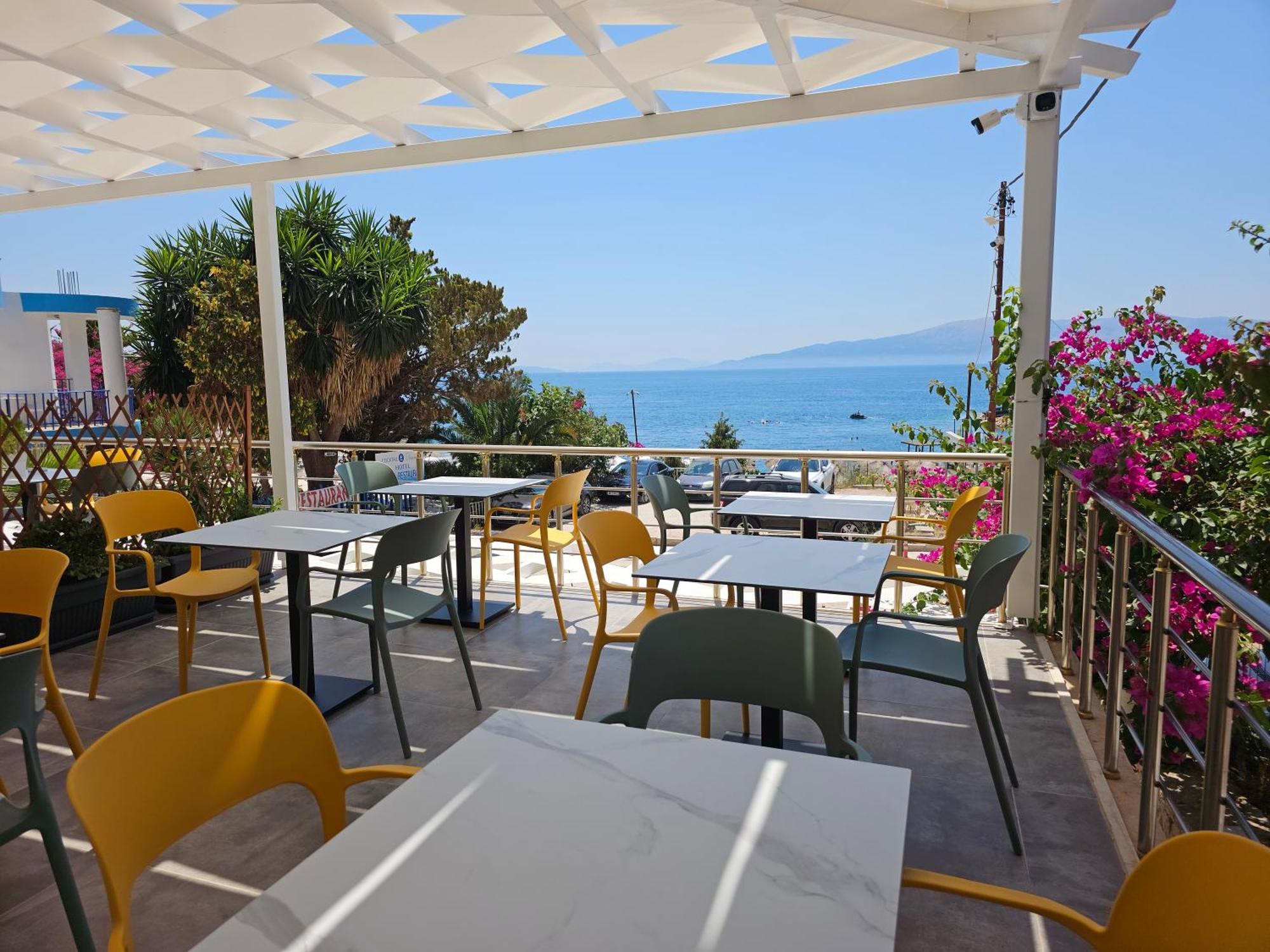 Ardit Seaside Rooms Sarandë Esterno foto