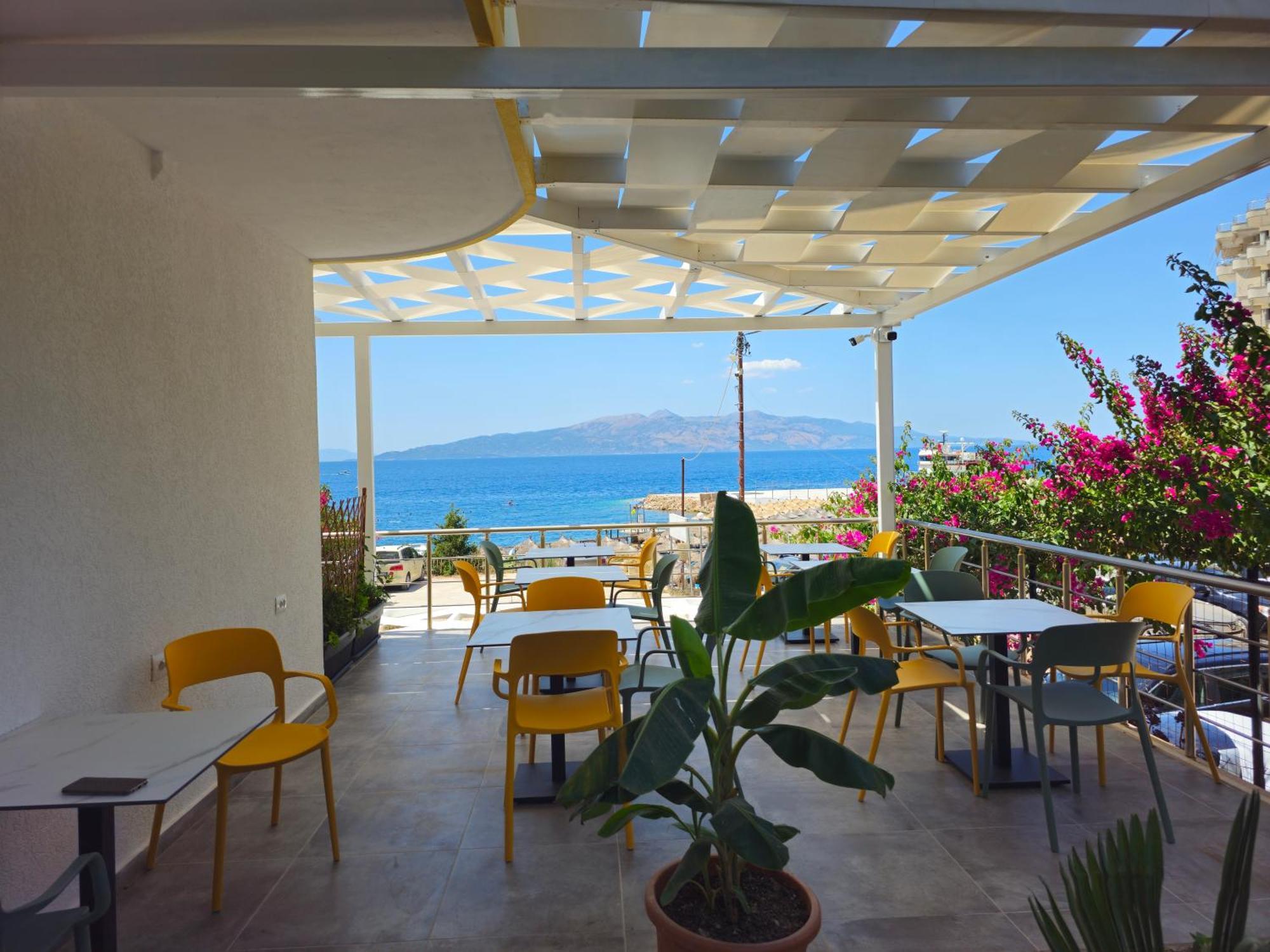 Ardit Seaside Rooms Sarandë Esterno foto